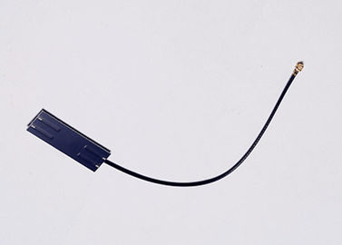 Czarna wewnętrzna antena PCB 3M Adhesive GSM 3G 4G Antena 50 Impedancja OHM